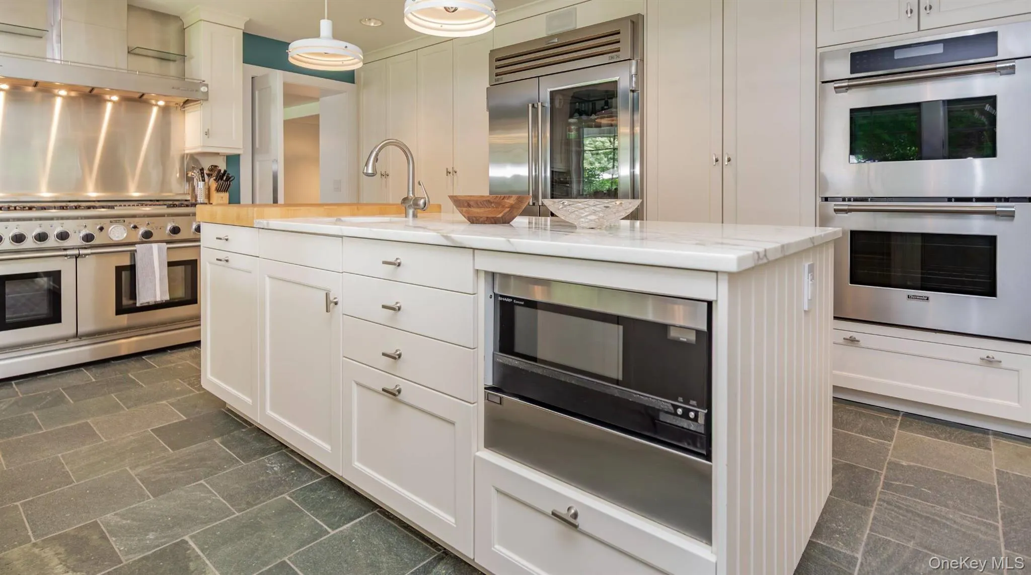 914 Ocean Road, Southampton, NY, 7 Bedrooms Bedrooms, 16 Rooms Rooms,5 BathroomsBathrooms,Residential Lease,For Rent,Ocean,0,969440 914 Ocean Road, Southampton, NY, 7 Bedrooms Bedrooms, 16 Rooms Rooms,5 BathroomsBathrooms,Residential Lease,For Rent,Ocean,0,969440