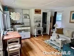 16A Bishop Avenue, Southampton, NY, 1 Bedroom Bedrooms, 3 Rooms Rooms,1 BathroomBathrooms,Residential Lease,For Rent,Bishop,0,969456 16A Bishop Avenue, Southampton, NY, 1 Bedroom Bedrooms, 3 Rooms Rooms,1 BathroomBathrooms,Residential Lease,For Rent,Bishop,0,969456