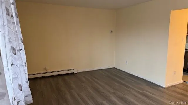 78 Inwood Road, Wallkill, NY, 1 Bedroom Bedrooms, 5 Rooms Rooms,1 BathroomBathrooms,Residential Lease,For Rent,Inwood,0,969460 78 Inwood Road, Wallkill, NY, 1 Bedroom Bedrooms, 5 Rooms Rooms,1 BathroomBathrooms,Residential Lease,For Rent,Inwood,0,969460