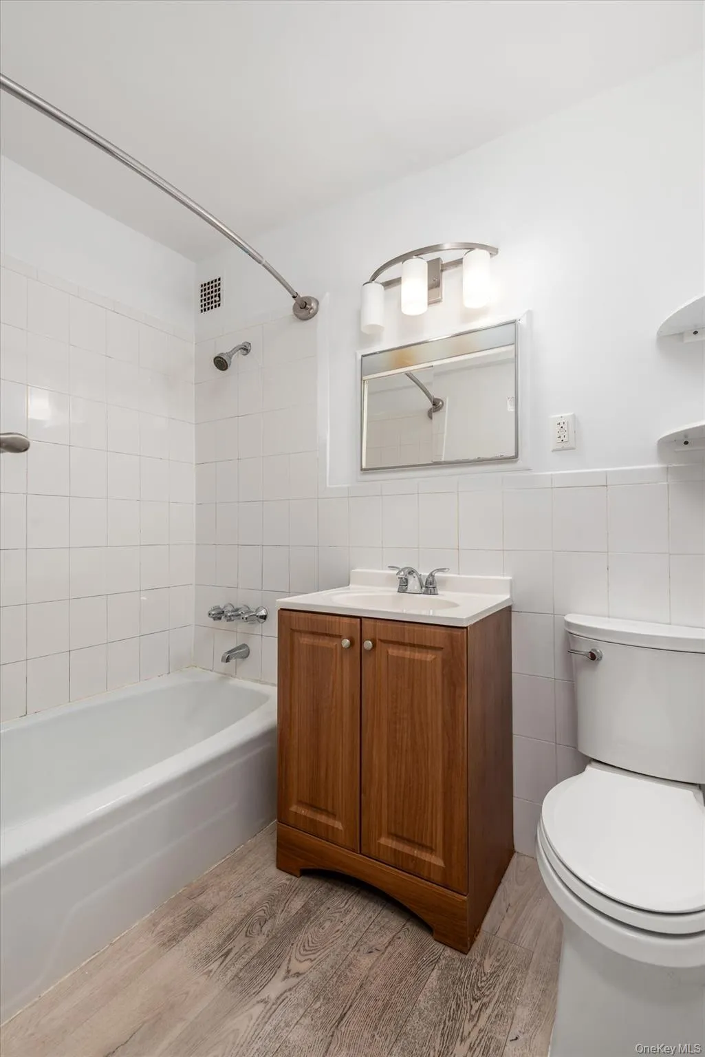 6011 Broadway, New York, NY, 1 Bedroom Bedrooms, 3 Rooms Rooms,1 BathroomBathrooms,Residential,For Rent,Broadway,0,969467 6011 Broadway, New York, NY, 1 Bedroom Bedrooms, 3 Rooms Rooms,1 BathroomBathrooms,Residential,For Rent,Broadway,0,969467