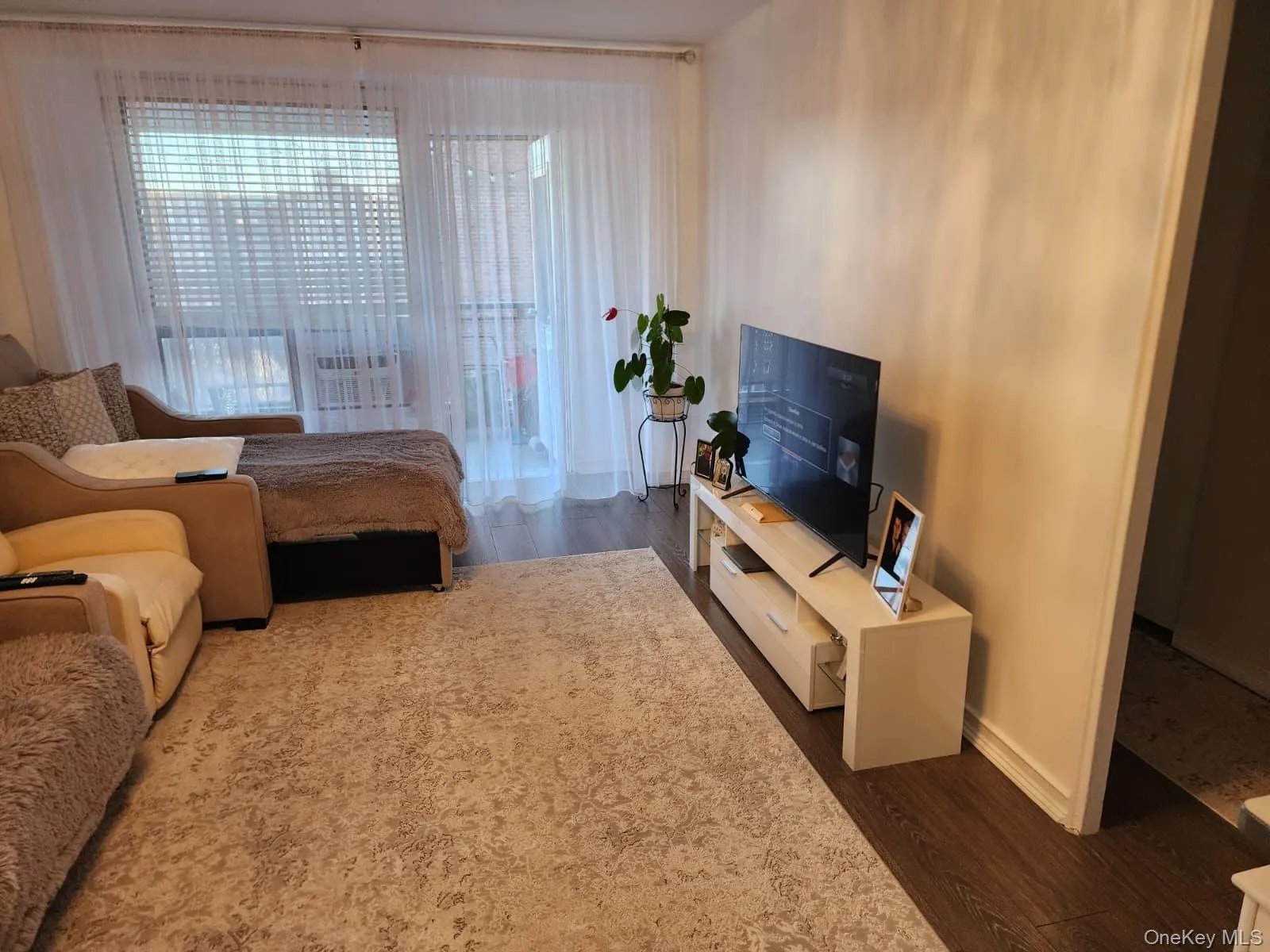 61-55 98th Street, New York, NY, 1 Bedroom Bedrooms, 4 Rooms Rooms,1 BathroomBathrooms,Residential Lease,For Rent,98th,0,969486 61-55 98th Street, New York, NY, 1 Bedroom Bedrooms, 4 Rooms Rooms,1 BathroomBathrooms,Residential Lease,For Rent,98th,0,969486