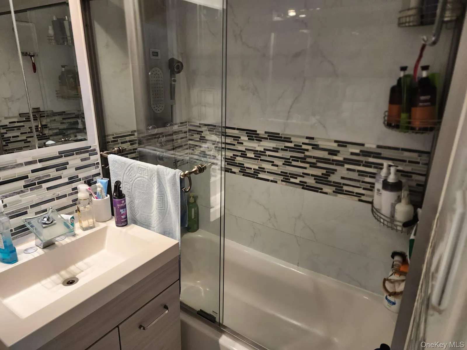 61-55 98th Street, New York, NY, 1 Bedroom Bedrooms, 4 Rooms Rooms,1 BathroomBathrooms,Residential Lease,For Rent,98th,0,969486 61-55 98th Street, New York, NY, 1 Bedroom Bedrooms, 4 Rooms Rooms,1 BathroomBathrooms,Residential Lease,For Rent,98th,0,969486