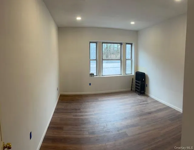 369 Warburton Avenue, Yonkers, NY, 3 Bedrooms Bedrooms, 6 Rooms Rooms,1 BathroomBathrooms,Residential Lease,For Rent,Warburton,0,969489 369 Warburton Avenue, Yonkers, NY, 3 Bedrooms Bedrooms, 6 Rooms Rooms,1 BathroomBathrooms,Residential Lease,For Rent,Warburton,0,969489