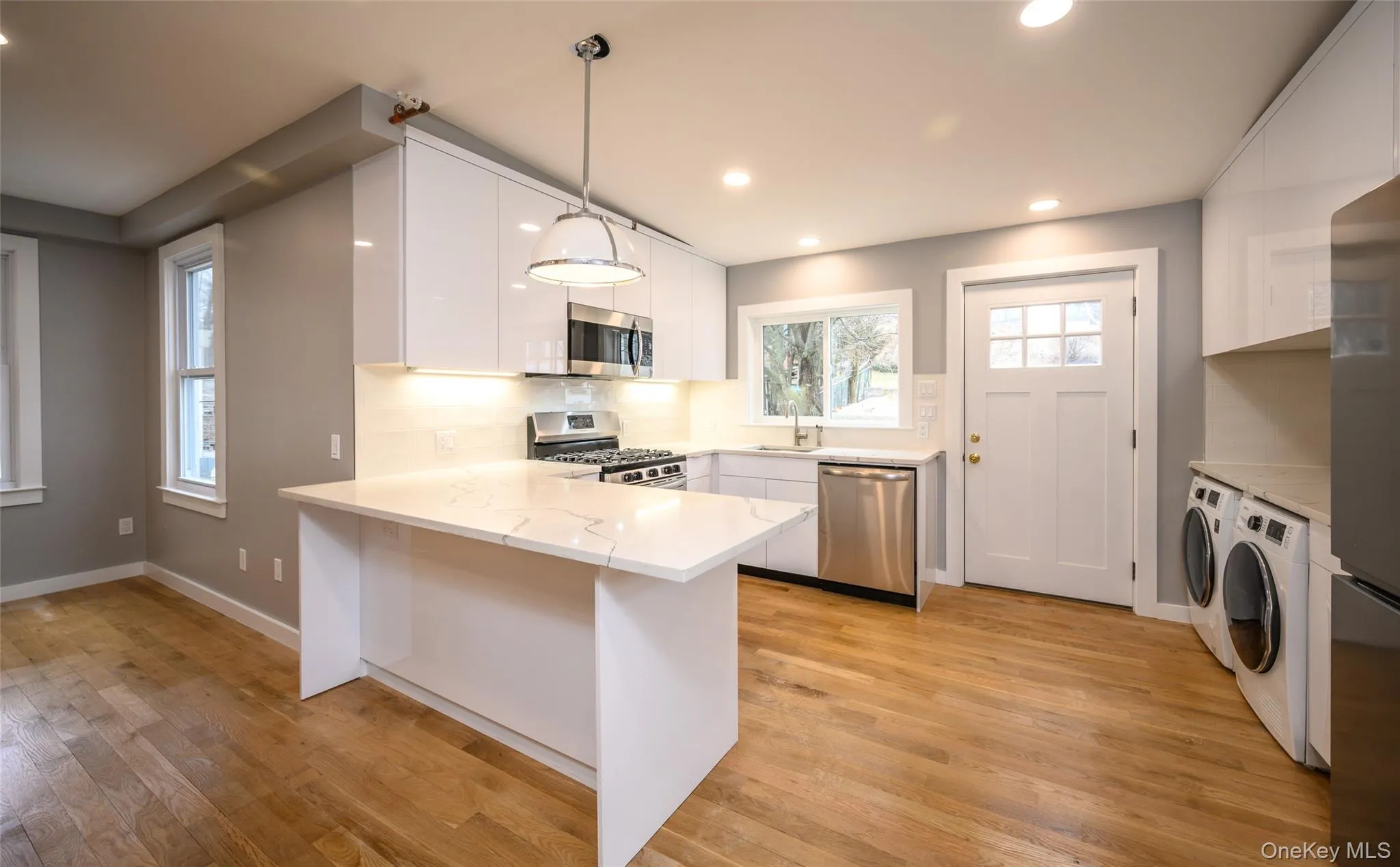 86 Main Street, Greenburgh, NY, 2 Bedrooms Bedrooms, 4 Rooms Rooms,1 BathroomBathrooms,Residential Lease,For Rent,Main,0,969494 86 Main Street, Greenburgh, NY, 2 Bedrooms Bedrooms, 4 Rooms Rooms,1 BathroomBathrooms,Residential Lease,For Rent,Main,0,969494