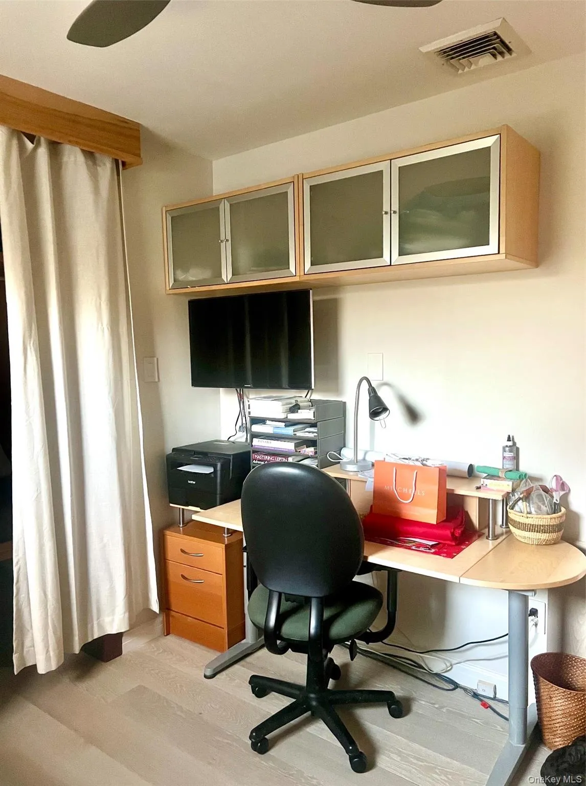 11 Post Crossing, Southampton, NY, 3 Bedrooms Bedrooms, 7 Rooms Rooms,2 BathroomsBathrooms,Residential Lease,For Rent,Post,0,969529 11 Post Crossing, Southampton, NY, 3 Bedrooms Bedrooms, 7 Rooms Rooms,2 BathroomsBathrooms,Residential Lease,For Rent,Post,0,969529