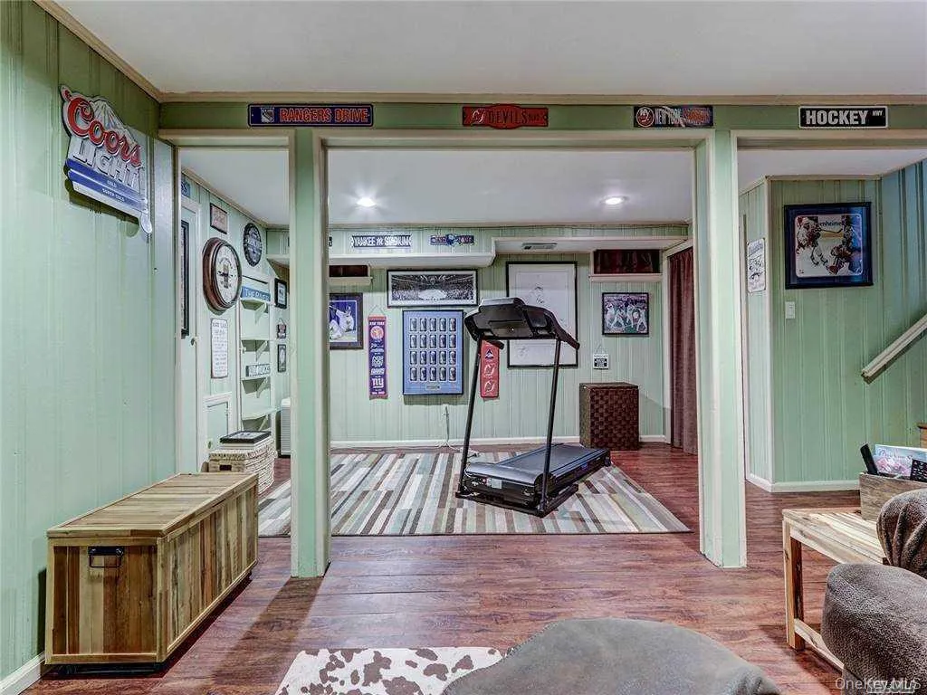 1603 Anita Lane, Hempstead, NY, 4 Bedrooms Bedrooms, 9 Rooms Rooms,2 BathroomsBathrooms,Residential,For Rent,Anita,0,969534 1603 Anita Lane, Hempstead, NY, 4 Bedrooms Bedrooms, 9 Rooms Rooms,2 BathroomsBathrooms,Residential,For Rent,Anita,0,969534
