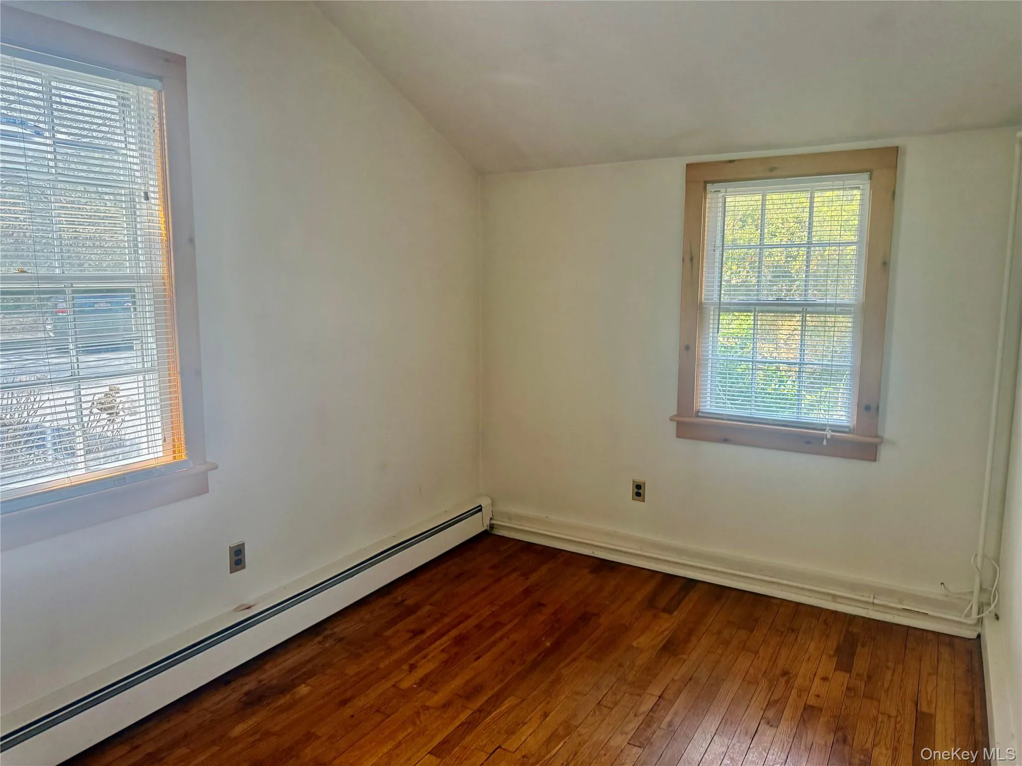 953 Ripley Lane, Oyster Bay, NY, 1 Bedroom Bedrooms, 4 Rooms Rooms,1 BathroomBathrooms,Residential Lease,For Rent,Ripley,0,969554 953 Ripley Lane, Oyster Bay, NY, 1 Bedroom Bedrooms, 4 Rooms Rooms,1 BathroomBathrooms,Residential Lease,For Rent,Ripley,0,969554