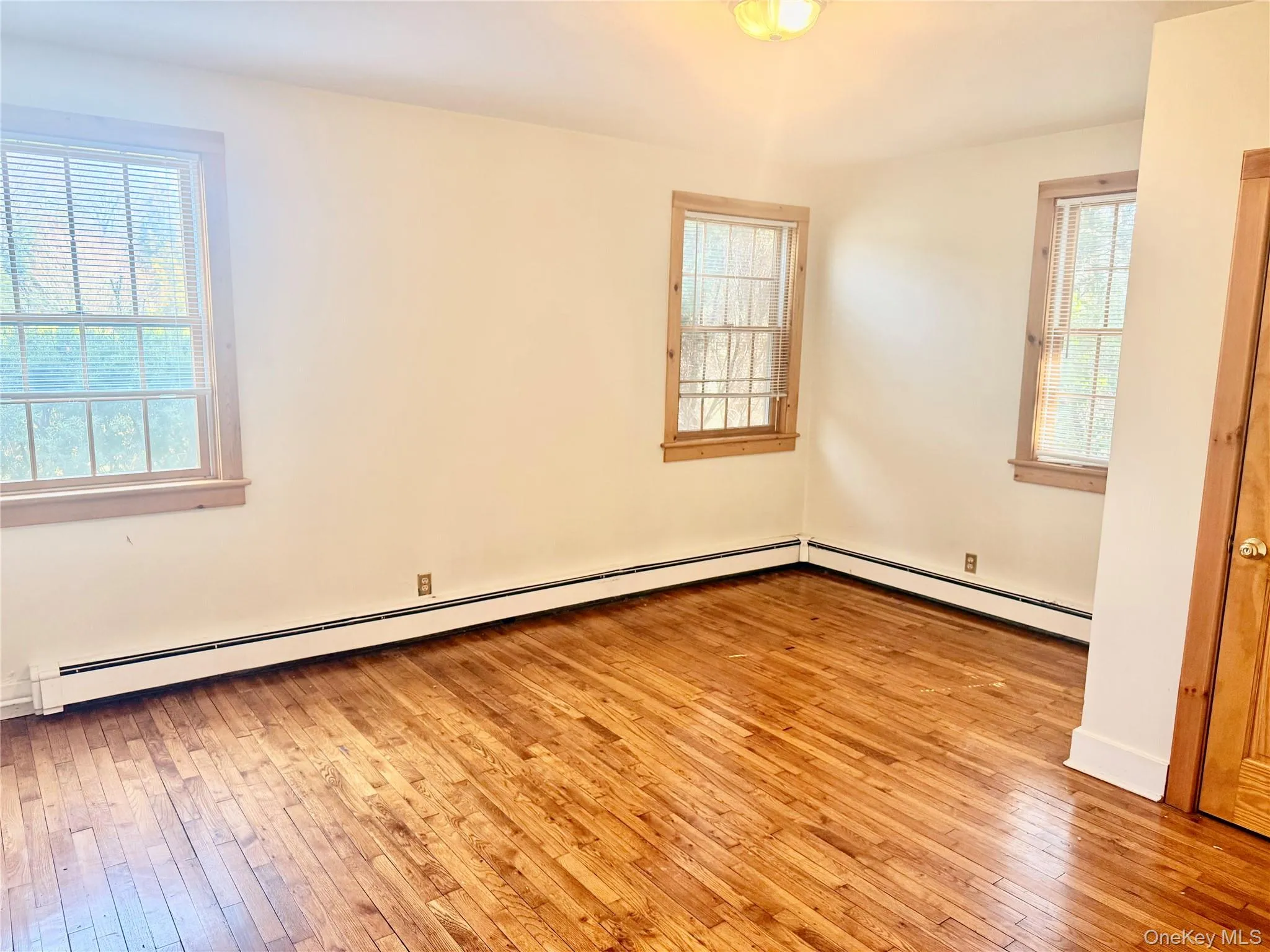 953 Ripley Lane, Oyster Bay, NY, 1 Bedroom Bedrooms, 4 Rooms Rooms,1 BathroomBathrooms,Residential Lease,For Rent,Ripley,0,969554 953 Ripley Lane, Oyster Bay, NY, 1 Bedroom Bedrooms, 4 Rooms Rooms,1 BathroomBathrooms,Residential Lease,For Rent,Ripley,0,969554