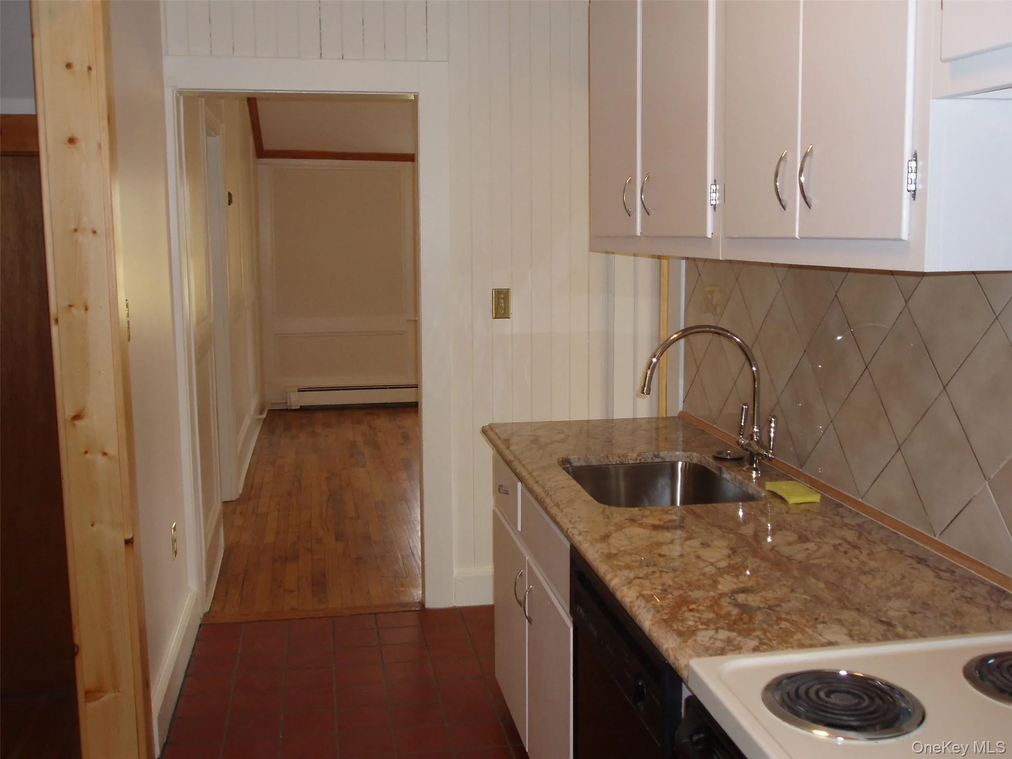 953 Ripley Lane, Oyster Bay, NY, 1 Bedroom Bedrooms, 4 Rooms Rooms,1 BathroomBathrooms,Residential Lease,For Rent,Ripley,0,969554 953 Ripley Lane, Oyster Bay, NY, 1 Bedroom Bedrooms, 4 Rooms Rooms,1 BathroomBathrooms,Residential Lease,For Rent,Ripley,0,969554