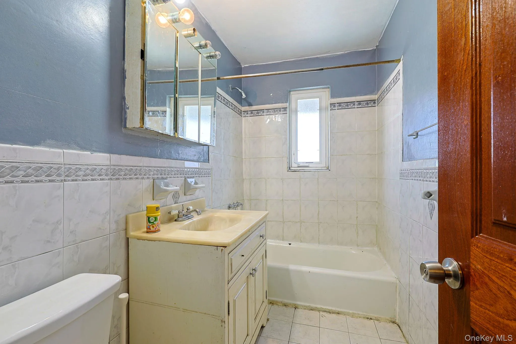 877 223rd Street, New York, NY, 3 Bedrooms Bedrooms, 6 Rooms Rooms,2 BathroomsBathrooms,Residential,For Rent,223rd,0,969557 877 223rd Street, New York, NY, 3 Bedrooms Bedrooms, 6 Rooms Rooms,2 BathroomsBathrooms,Residential,For Rent,223rd,0,969557