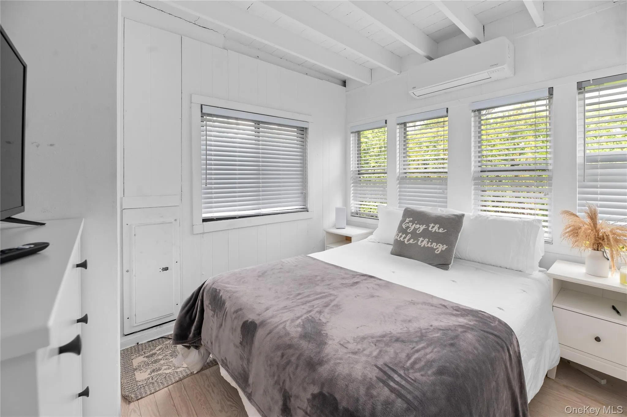 57 Juniper Avenue, Islip, NY, 3 Bedrooms Bedrooms, 5 Rooms Rooms,2 BathroomsBathrooms,Residential Lease,For Rent,Juniper,0,969569 57 Juniper Avenue, Islip, NY, 3 Bedrooms Bedrooms, 5 Rooms Rooms,2 BathroomsBathrooms,Residential Lease,For Rent,Juniper,0,969569