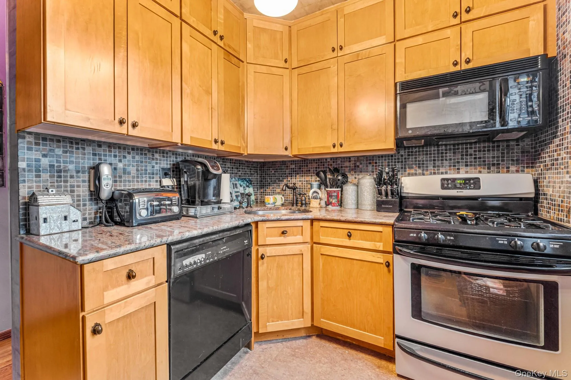 141-10 28 Ave, New York, NY, 3 Bedrooms Bedrooms, 5 Rooms Rooms,1 BathroomBathrooms,Residential,For Rent,28 Ave,0,969587 141-10 28 Ave, New York, NY, 3 Bedrooms Bedrooms, 5 Rooms Rooms,1 BathroomBathrooms,Residential,For Rent,28 Ave,0,969587