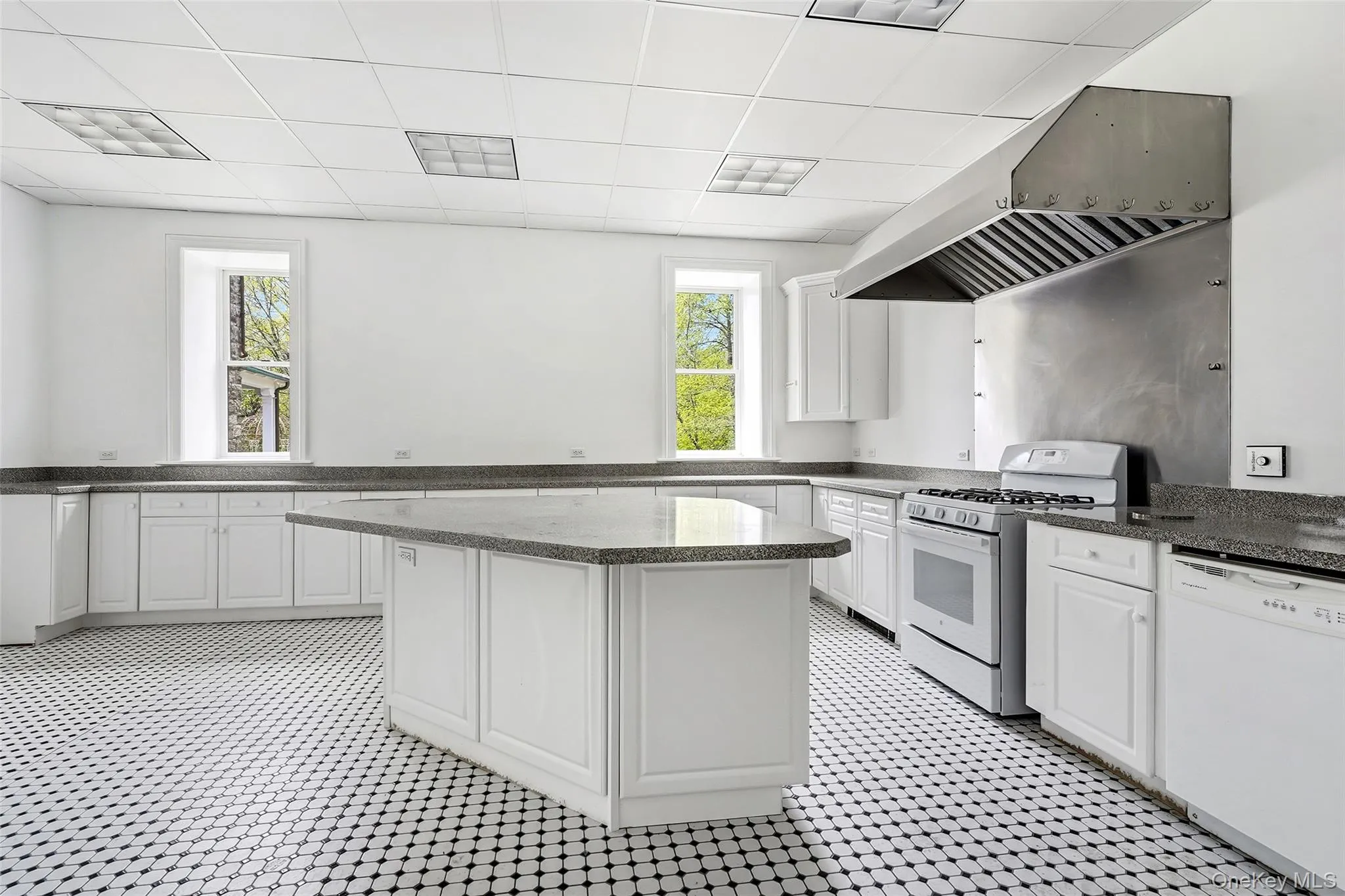 139 Scarborough Road, Ossining, NY, 14 Bedrooms Bedrooms, 20 Rooms Rooms,7 BathroomsBathrooms,Residential,For Rent,Scarborough,0,969595 139 Scarborough Road, Ossining, NY, 14 Bedrooms Bedrooms, 20 Rooms Rooms,7 BathroomsBathrooms,Residential,For Rent,Scarborough,0,969595