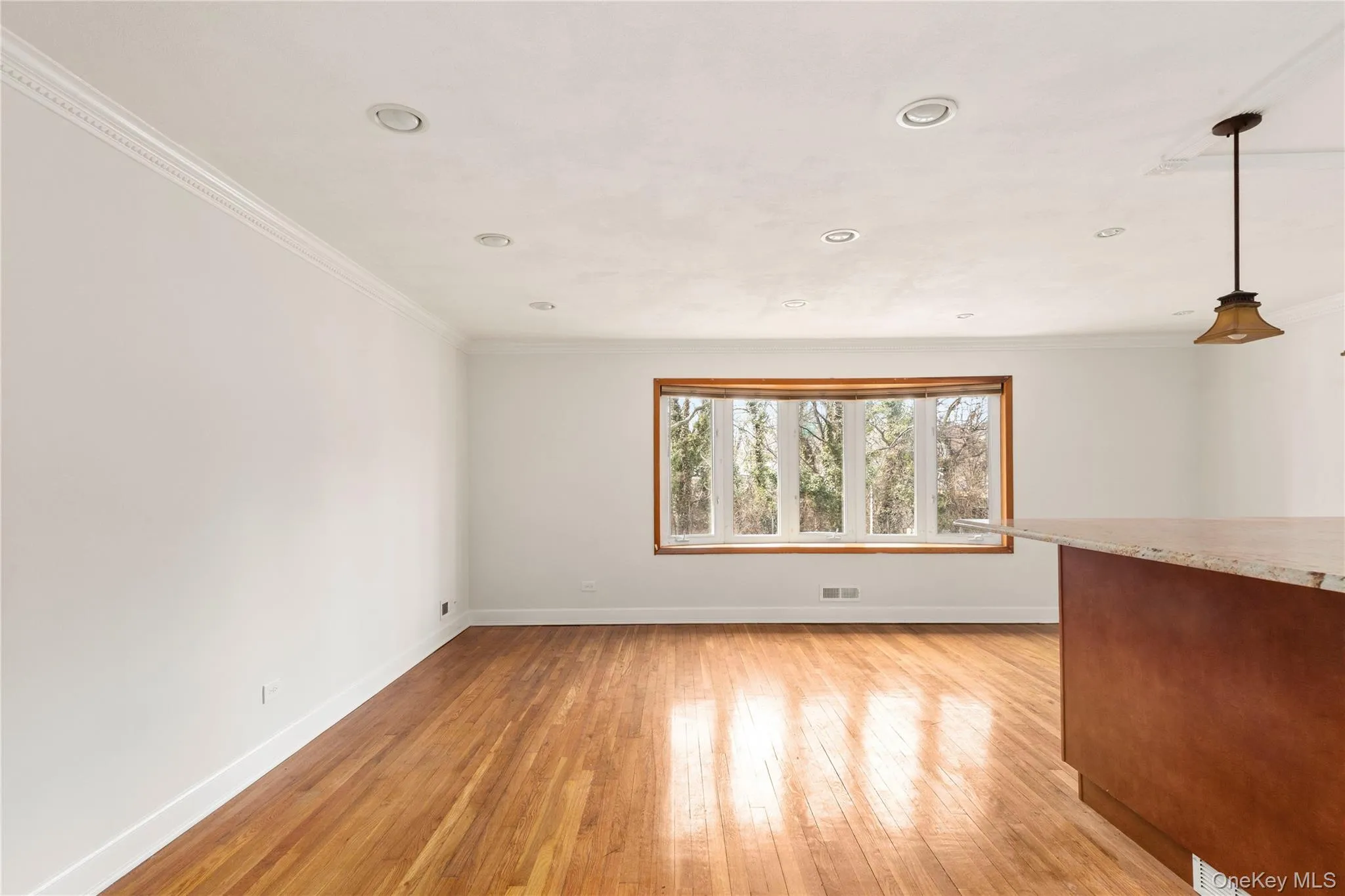 2615 Clearview Expressway, New York, NY, 3 Bedrooms Bedrooms, 8 Rooms Rooms,2 BathroomsBathrooms,Residential,For Rent,Clearview,0,969599 2615 Clearview Expressway, New York, NY, 3 Bedrooms Bedrooms, 8 Rooms Rooms,2 BathroomsBathrooms,Residential,For Rent,Clearview,0,969599