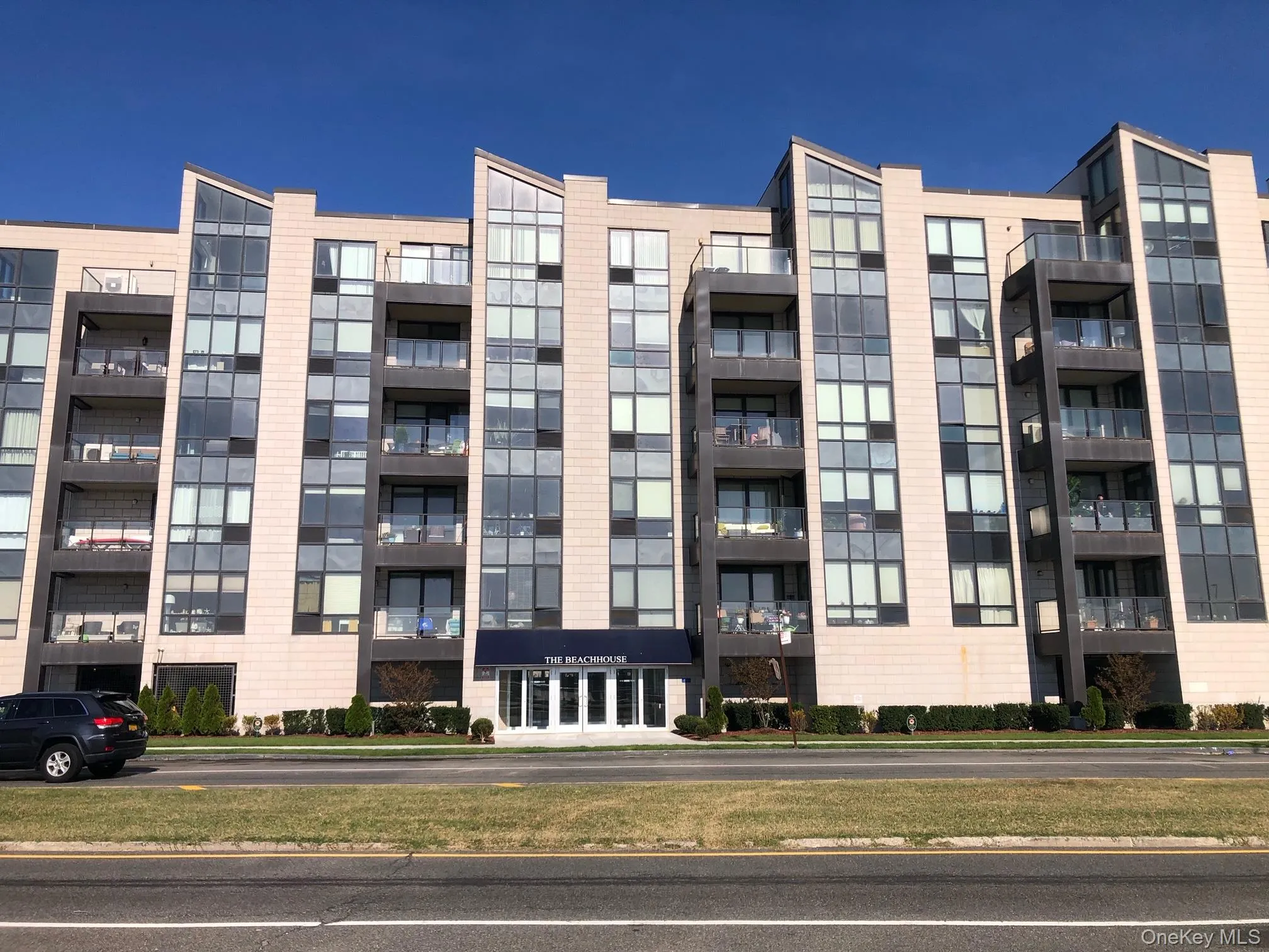 91-16 Shore Front Parkway, New York, NY, 2 Bedrooms Bedrooms, 4 Rooms Rooms,2 BathroomsBathrooms,Residential,For Rent,Shore Front,0,969608 91-16 Shore Front Parkway, New York, NY, 2 Bedrooms Bedrooms, 4 Rooms Rooms,2 BathroomsBathrooms,Residential,For Rent,Shore Front,0,969608