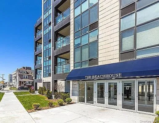 91-16 Shore Front Parkway, New York, NY, 2 Bedrooms Bedrooms, 4 Rooms Rooms,2 BathroomsBathrooms,Residential,For Rent,Shore Front,0,969608 91-16 Shore Front Parkway, New York, NY, 2 Bedrooms Bedrooms, 4 Rooms Rooms,2 BathroomsBathrooms,Residential,For Rent,Shore Front,0,969608