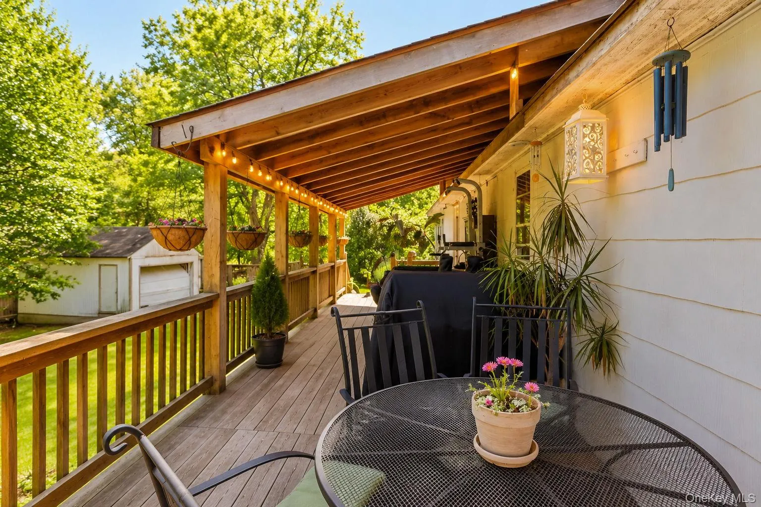 Plenty of space on this deck for entertaining Plenty of space on this deck for entertaining