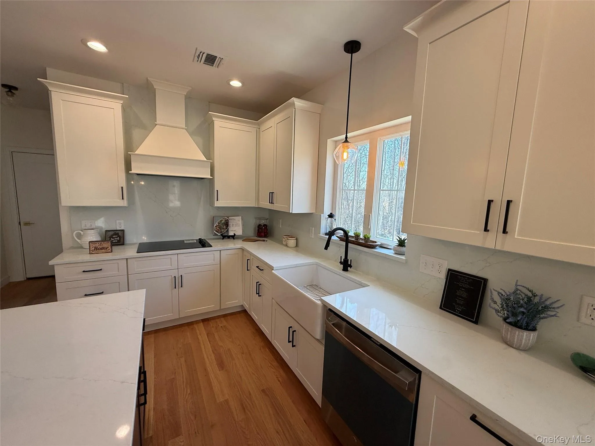 7 Morrow Court, Montgomery, NY, 5 Bedrooms Bedrooms, 9 Rooms Rooms,3 BathroomsBathrooms,Residential,For Rent,Morrow,0,969632 7 Morrow Court, Montgomery, NY, 5 Bedrooms Bedrooms, 9 Rooms Rooms,3 BathroomsBathrooms,Residential,For Rent,Morrow,0,969632