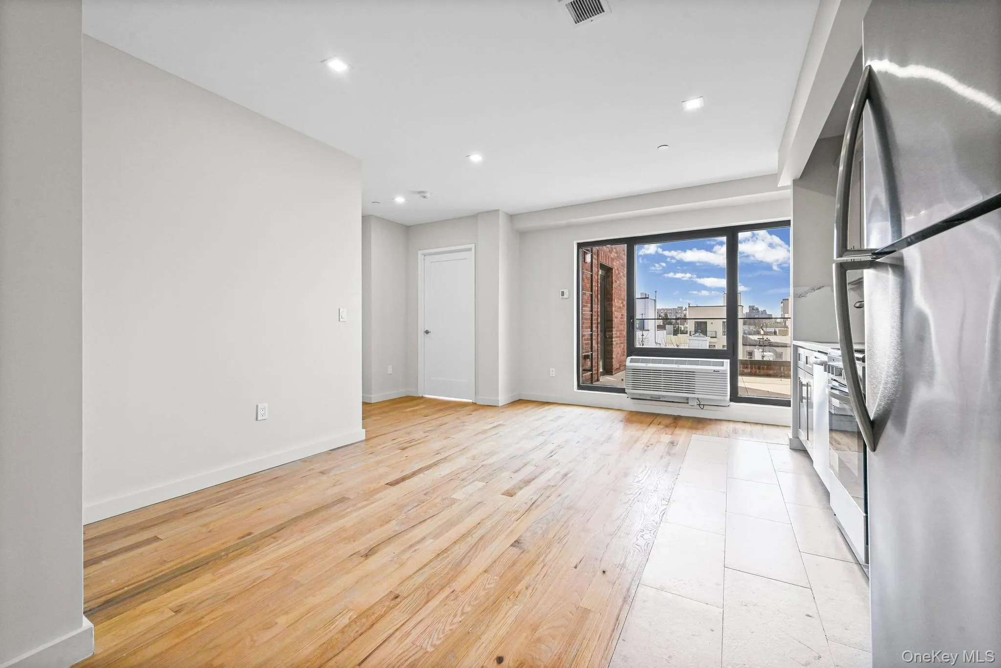 444 Graham Avenue, New York, NY, 1 Bedroom Bedrooms, 2 Rooms Rooms,1 BathroomBathrooms,Residential Lease,For Rent,Graham,0,969637 444 Graham Avenue, New York, NY, 1 Bedroom Bedrooms, 2 Rooms Rooms,1 BathroomBathrooms,Residential Lease,For Rent,Graham,0,969637