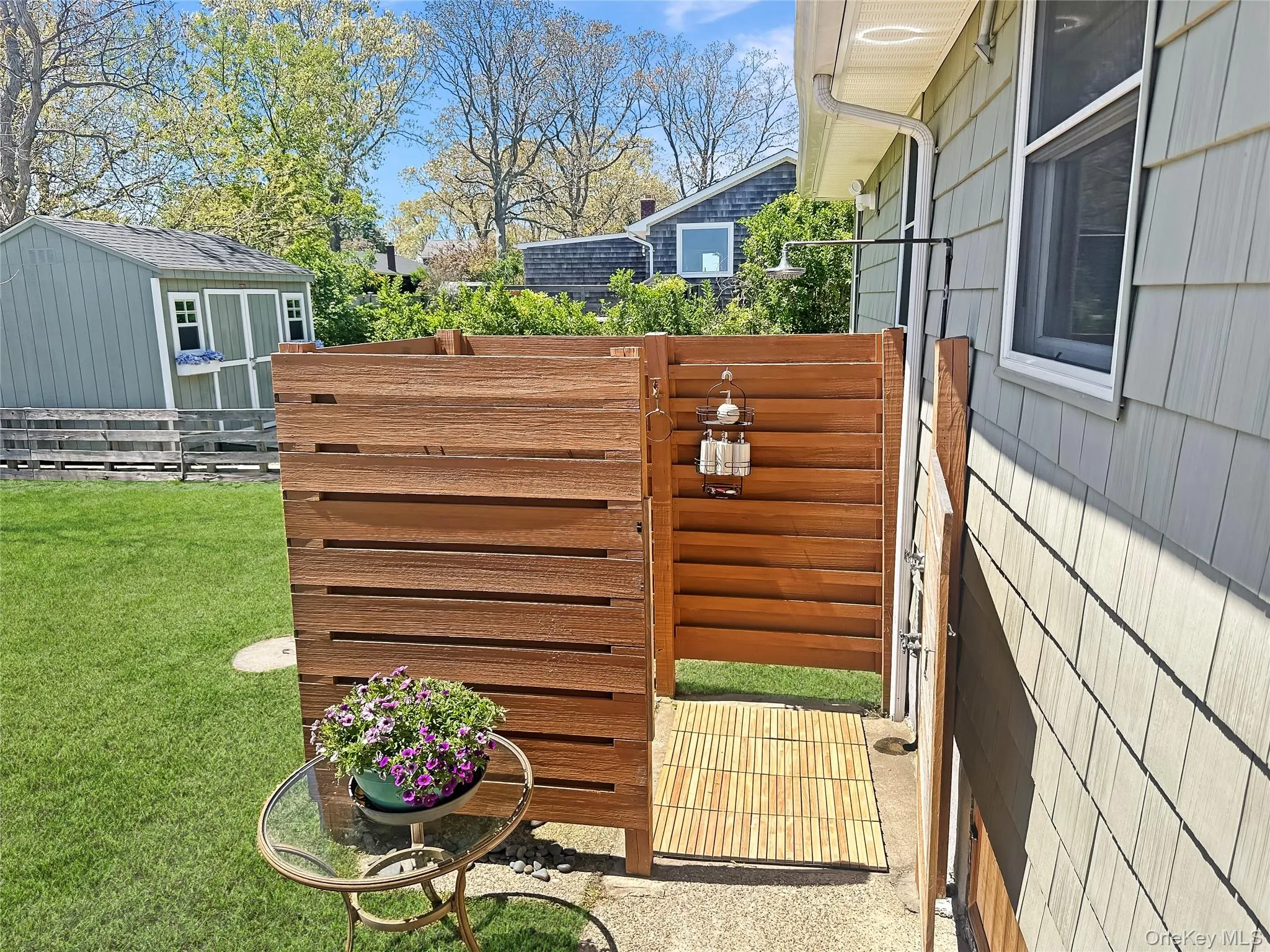 57 Nash Avenue, Southampton, NY, 2 Bedrooms Bedrooms, 5 Rooms Rooms,1 BathroomBathrooms,Residential Lease,For Rent,Nash,0,969644 57 Nash Avenue, Southampton, NY, 2 Bedrooms Bedrooms, 5 Rooms Rooms,1 BathroomBathrooms,Residential Lease,For Rent,Nash,0,969644