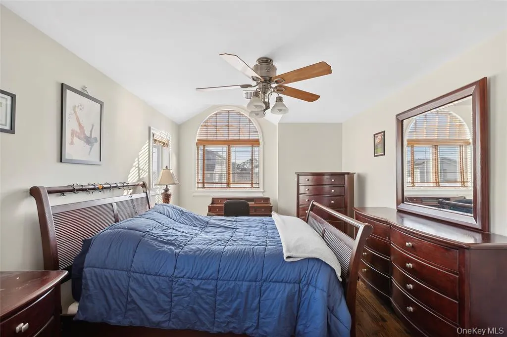 4 Quebec Road, Hempstead, NY, 4 Bedrooms Bedrooms, 8 Rooms Rooms,2 BathroomsBathrooms,Residential,For Rent,Quebec,0,969650 4 Quebec Road, Hempstead, NY, 4 Bedrooms Bedrooms, 8 Rooms Rooms,2 BathroomsBathrooms,Residential,For Rent,Quebec,0,969650