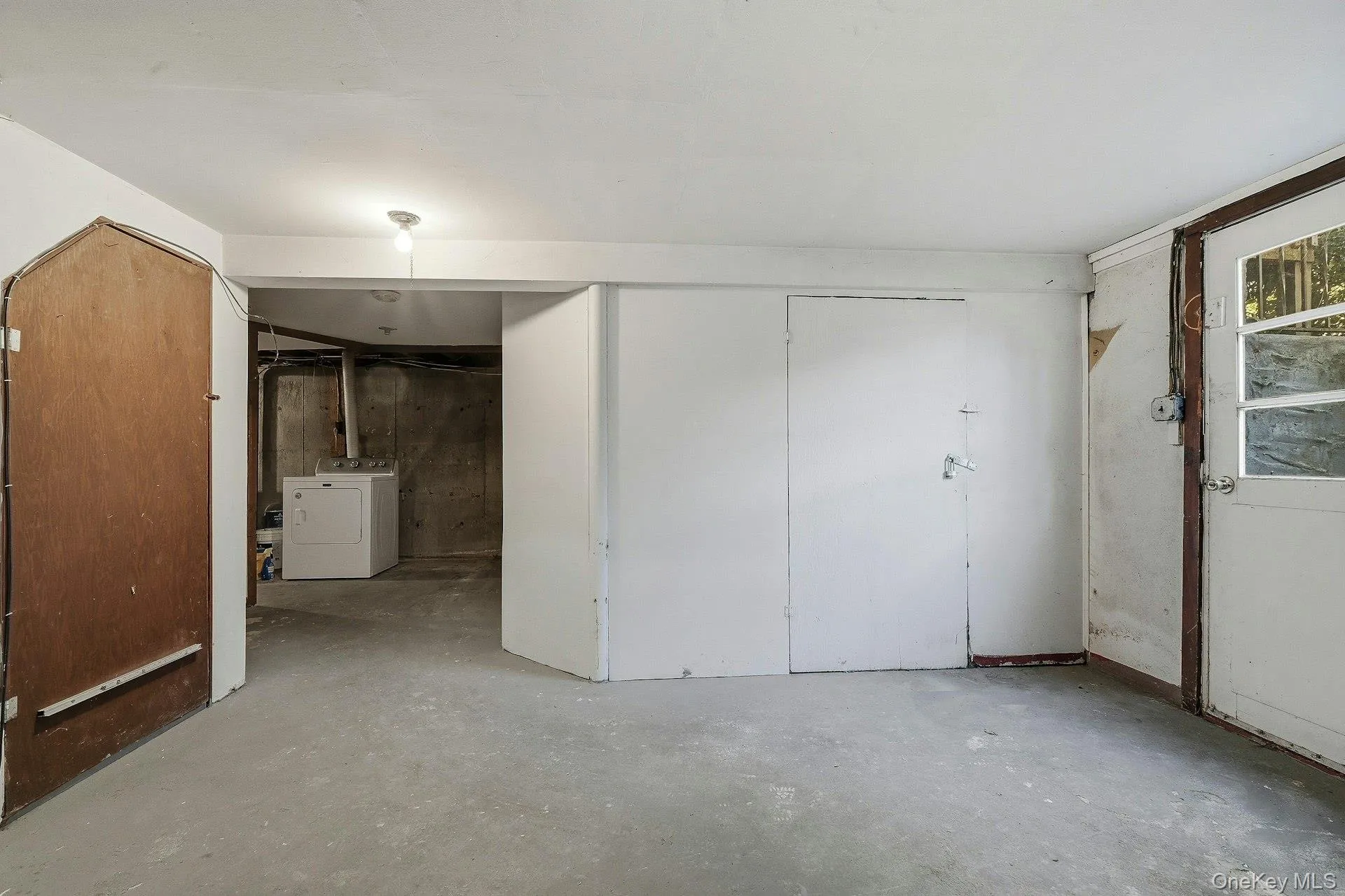 35 Yennicock Avenue, North Hempstead, NY, 2 Bedrooms Bedrooms, 7 Rooms Rooms,2 BathroomsBathrooms,Residential Lease,For Rent,Yennicock,0,969666 35 Yennicock Avenue, North Hempstead, NY, 2 Bedrooms Bedrooms, 7 Rooms Rooms,2 BathroomsBathrooms,Residential Lease,For Rent,Yennicock,0,969666