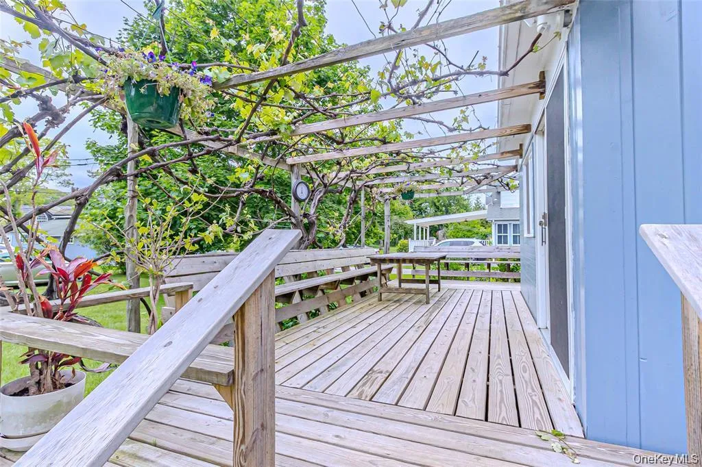 630 New Suffolk Road, Southold, NY, 4 Bedrooms Bedrooms, 8 Rooms Rooms,2 BathroomsBathrooms,Residential,For Rent,New Suffolk,0,969684 630 New Suffolk Road, Southold, NY, 4 Bedrooms Bedrooms, 8 Rooms Rooms,2 BathroomsBathrooms,Residential,For Rent,New Suffolk,0,969684