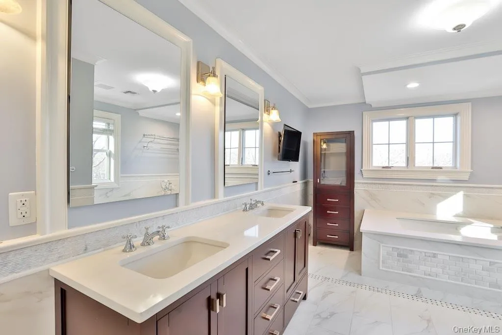 34 Renfrew Road, Clarkstown, NY, 5 Bedrooms Bedrooms, 18 Rooms Rooms,6 BathroomsBathrooms,Residential Lease,For Rent,Renfrew,0,969687 34 Renfrew Road, Clarkstown, NY, 5 Bedrooms Bedrooms, 18 Rooms Rooms,6 BathroomsBathrooms,Residential Lease,For Rent,Renfrew,0,969687