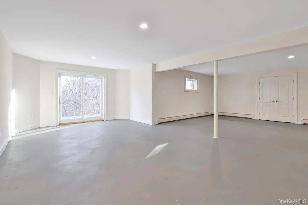 34 Renfrew Road, Clarkstown, NY, 5 Bedrooms Bedrooms, 18 Rooms Rooms,6 BathroomsBathrooms,Residential Lease,For Rent,Renfrew,0,969687 34 Renfrew Road, Clarkstown, NY, 5 Bedrooms Bedrooms, 18 Rooms Rooms,6 BathroomsBathrooms,Residential Lease,For Rent,Renfrew,0,969687