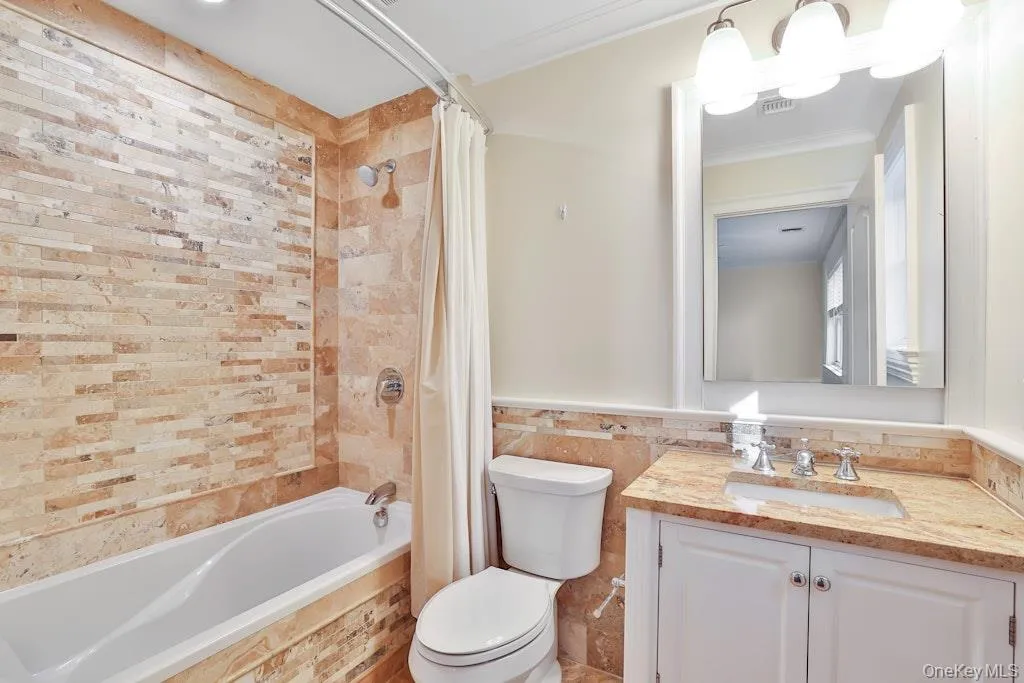 34 Renfrew Road, Clarkstown, NY, 5 Bedrooms Bedrooms, 18 Rooms Rooms,6 BathroomsBathrooms,Residential Lease,For Rent,Renfrew,0,969687 34 Renfrew Road, Clarkstown, NY, 5 Bedrooms Bedrooms, 18 Rooms Rooms,6 BathroomsBathrooms,Residential Lease,For Rent,Renfrew,0,969687