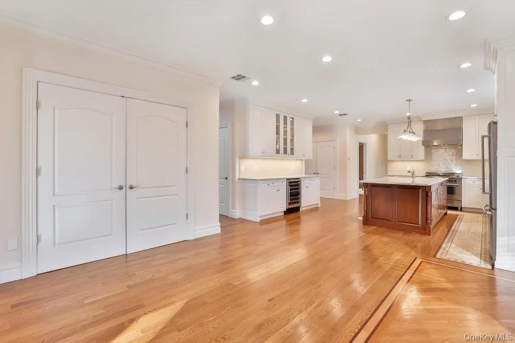 34 Renfrew Road, Clarkstown, NY, 5 Bedrooms Bedrooms, 18 Rooms Rooms,6 BathroomsBathrooms,Residential Lease,For Rent,Renfrew,0,969687 34 Renfrew Road, Clarkstown, NY, 5 Bedrooms Bedrooms, 18 Rooms Rooms,6 BathroomsBathrooms,Residential Lease,For Rent,Renfrew,0,969687