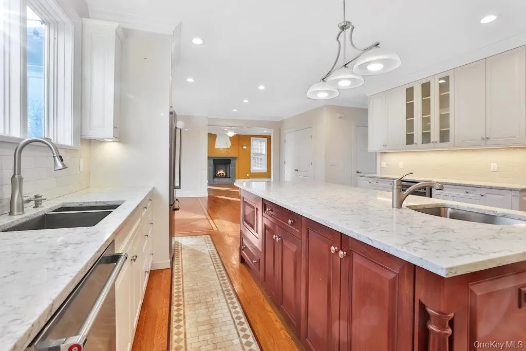 34 Renfrew Road, Clarkstown, NY, 5 Bedrooms Bedrooms, 18 Rooms Rooms,6 BathroomsBathrooms,Residential Lease,For Rent,Renfrew,0,969687 34 Renfrew Road, Clarkstown, NY, 5 Bedrooms Bedrooms, 18 Rooms Rooms,6 BathroomsBathrooms,Residential Lease,For Rent,Renfrew,0,969687