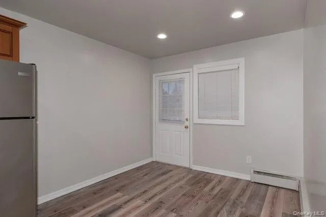 25 WESTGATE Drive, Islip, NY, 1 Bedroom Bedrooms, 4 Rooms Rooms,1 BathroomBathrooms,Residential Lease,For Rent,WESTGATE,0,969694 25 WESTGATE Drive, Islip, NY, 1 Bedroom Bedrooms, 4 Rooms Rooms,1 BathroomBathrooms,Residential Lease,For Rent,WESTGATE,0,969694