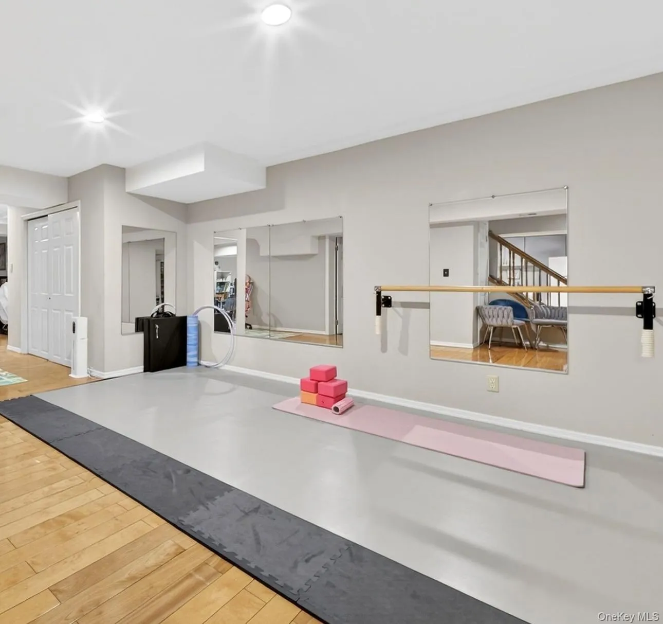 14 Mackay Way, North Hempstead, NY, 4 Bedrooms Bedrooms, 9 Rooms Rooms,2 BathroomsBathrooms,Residential,For Rent,Mackay,0,969704 14 Mackay Way, North Hempstead, NY, 4 Bedrooms Bedrooms, 9 Rooms Rooms,2 BathroomsBathrooms,Residential,For Rent,Mackay,0,969704