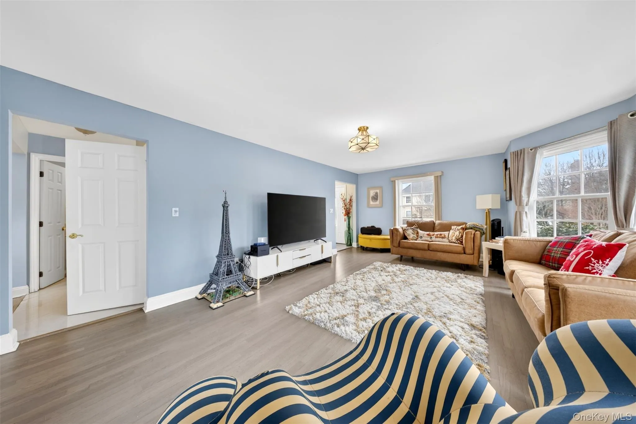 14 Mackay Way, North Hempstead, NY, 4 Bedrooms Bedrooms, 9 Rooms Rooms,2 BathroomsBathrooms,Residential,For Rent,Mackay,0,969704 14 Mackay Way, North Hempstead, NY, 4 Bedrooms Bedrooms, 9 Rooms Rooms,2 BathroomsBathrooms,Residential,For Rent,Mackay,0,969704