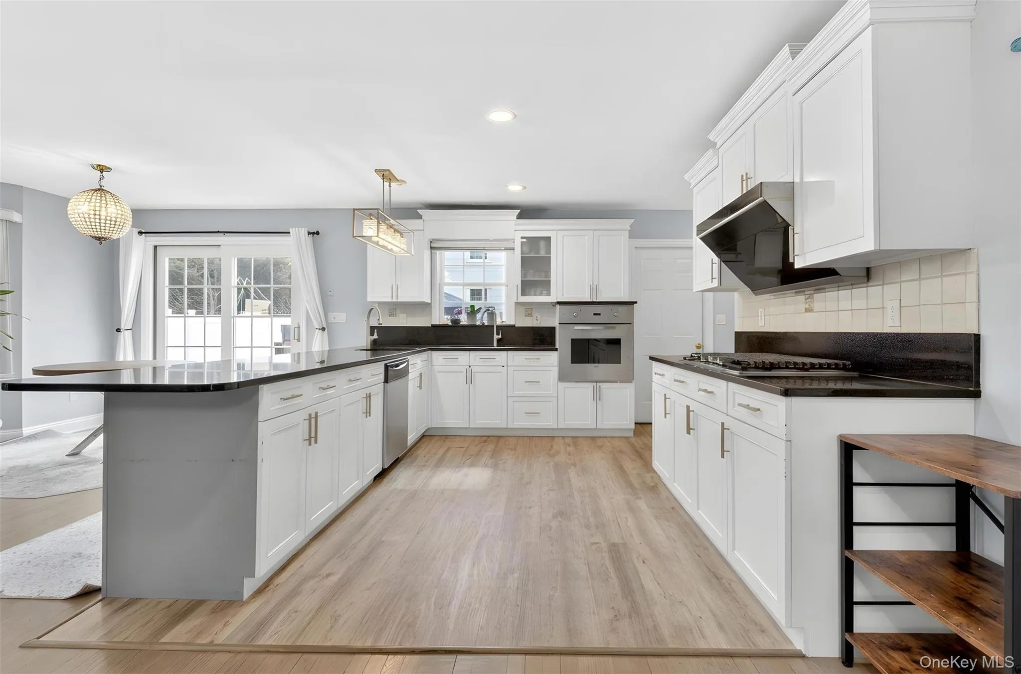 14 Mackay Way, North Hempstead, NY, 4 Bedrooms Bedrooms, 9 Rooms Rooms,2 BathroomsBathrooms,Residential,For Rent,Mackay,0,969704 14 Mackay Way, North Hempstead, NY, 4 Bedrooms Bedrooms, 9 Rooms Rooms,2 BathroomsBathrooms,Residential,For Rent,Mackay,0,969704