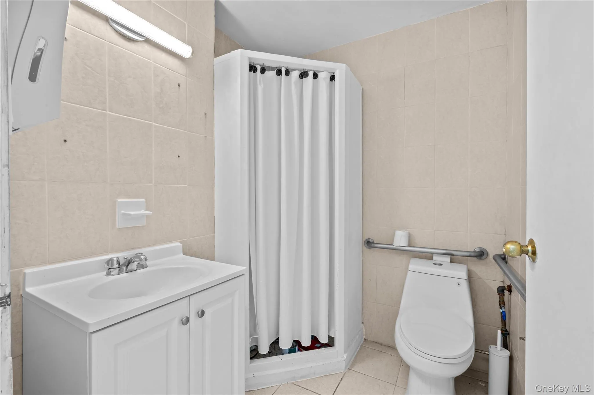 15611 Aguilar Avenue, New York, NY, ,Commercial Lease,For Rent,Aguilar,0,969705 15611 Aguilar Avenue, New York, NY, ,Commercial Lease,For Rent,Aguilar,0,969705