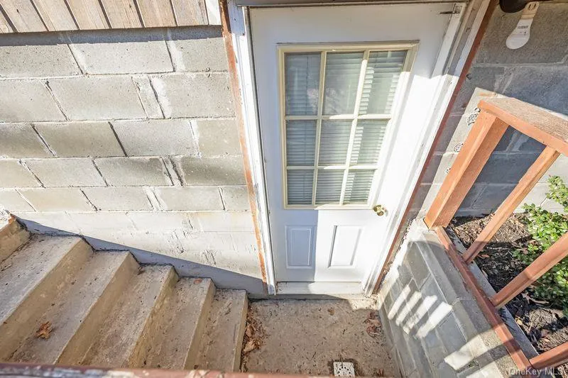 356 Oakleigh Avenue, Riverhead, NY, 3 Bedrooms Bedrooms, 7 Rooms Rooms,2 BathroomsBathrooms,Residential,For Rent,Oakleigh,0,969723 356 Oakleigh Avenue, Riverhead, NY, 3 Bedrooms Bedrooms, 7 Rooms Rooms,2 BathroomsBathrooms,Residential,For Rent,Oakleigh,0,969723
