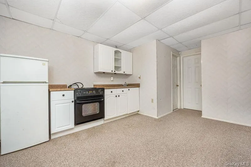 356 Oakleigh Avenue, Riverhead, NY, 3 Bedrooms Bedrooms, 7 Rooms Rooms,2 BathroomsBathrooms,Residential,For Rent,Oakleigh,0,969723 356 Oakleigh Avenue, Riverhead, NY, 3 Bedrooms Bedrooms, 7 Rooms Rooms,2 BathroomsBathrooms,Residential,For Rent,Oakleigh,0,969723
