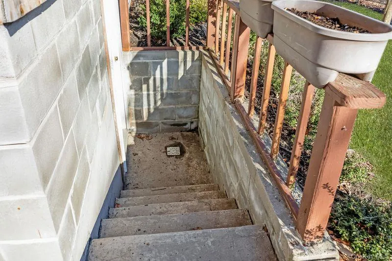 356 Oakleigh Avenue, Riverhead, NY, 3 Bedrooms Bedrooms, 7 Rooms Rooms,2 BathroomsBathrooms,Residential,For Rent,Oakleigh,0,969723 356 Oakleigh Avenue, Riverhead, NY, 3 Bedrooms Bedrooms, 7 Rooms Rooms,2 BathroomsBathrooms,Residential,For Rent,Oakleigh,0,969723