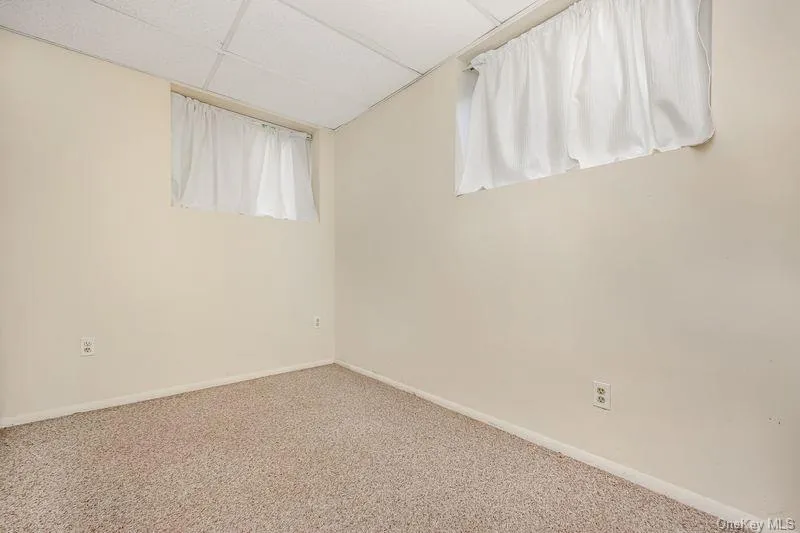 356 Oakleigh Avenue, Riverhead, NY, 3 Bedrooms Bedrooms, 7 Rooms Rooms,2 BathroomsBathrooms,Residential,For Rent,Oakleigh,0,969723 356 Oakleigh Avenue, Riverhead, NY, 3 Bedrooms Bedrooms, 7 Rooms Rooms,2 BathroomsBathrooms,Residential,For Rent,Oakleigh,0,969723