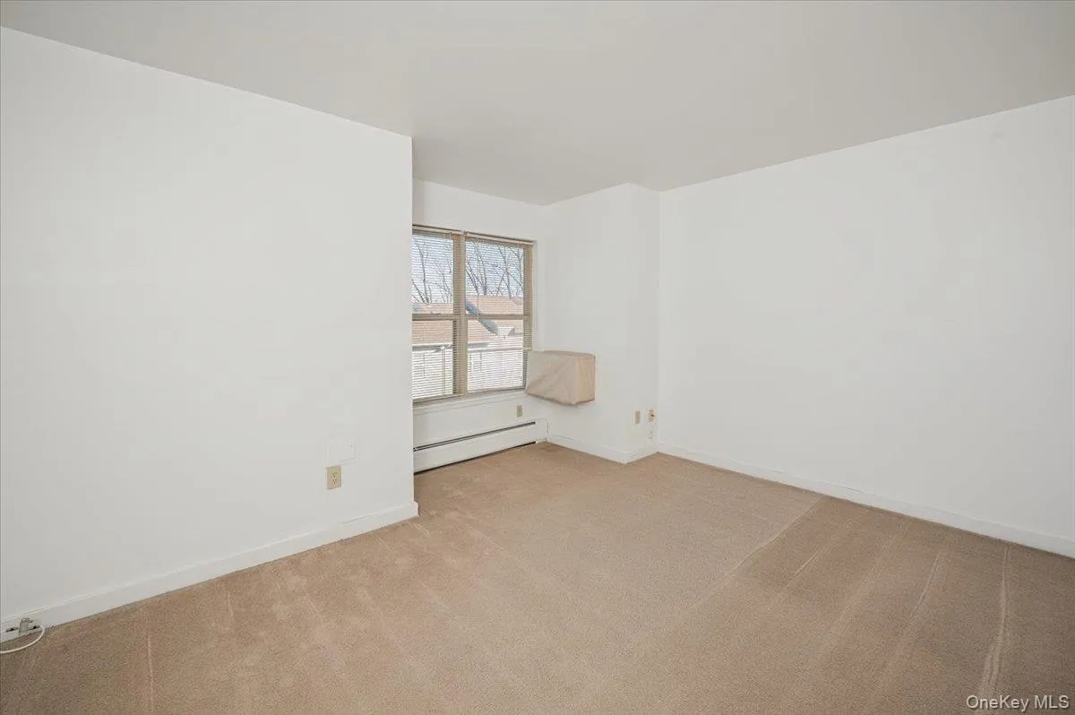 501 Maplewood Gardens, Clarkstown, NY, 3 Bedrooms Bedrooms, 8 Rooms Rooms,1 BathroomBathrooms,Residential Lease,For Rent,Maplewood Gardens,0,969728 501 Maplewood Gardens, Clarkstown, NY, 3 Bedrooms Bedrooms, 8 Rooms Rooms,1 BathroomBathrooms,Residential Lease,For Rent,Maplewood Gardens,0,969728