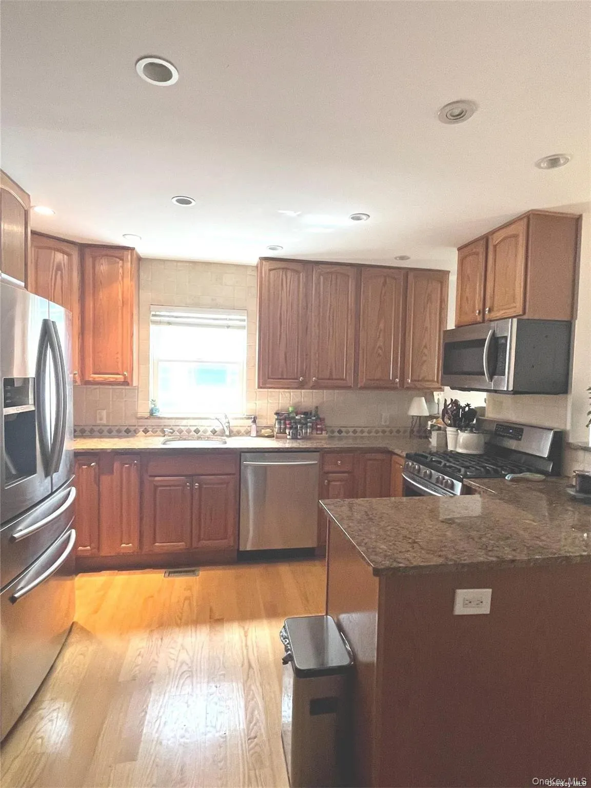 442 Beech Street, Long Beach, NY, 3 Bedrooms Bedrooms, 6 Rooms Rooms,2 BathroomsBathrooms,Residential Lease,For Rent,Beech,0,969740 442 Beech Street, Long Beach, NY, 3 Bedrooms Bedrooms, 6 Rooms Rooms,2 BathroomsBathrooms,Residential Lease,For Rent,Beech,0,969740