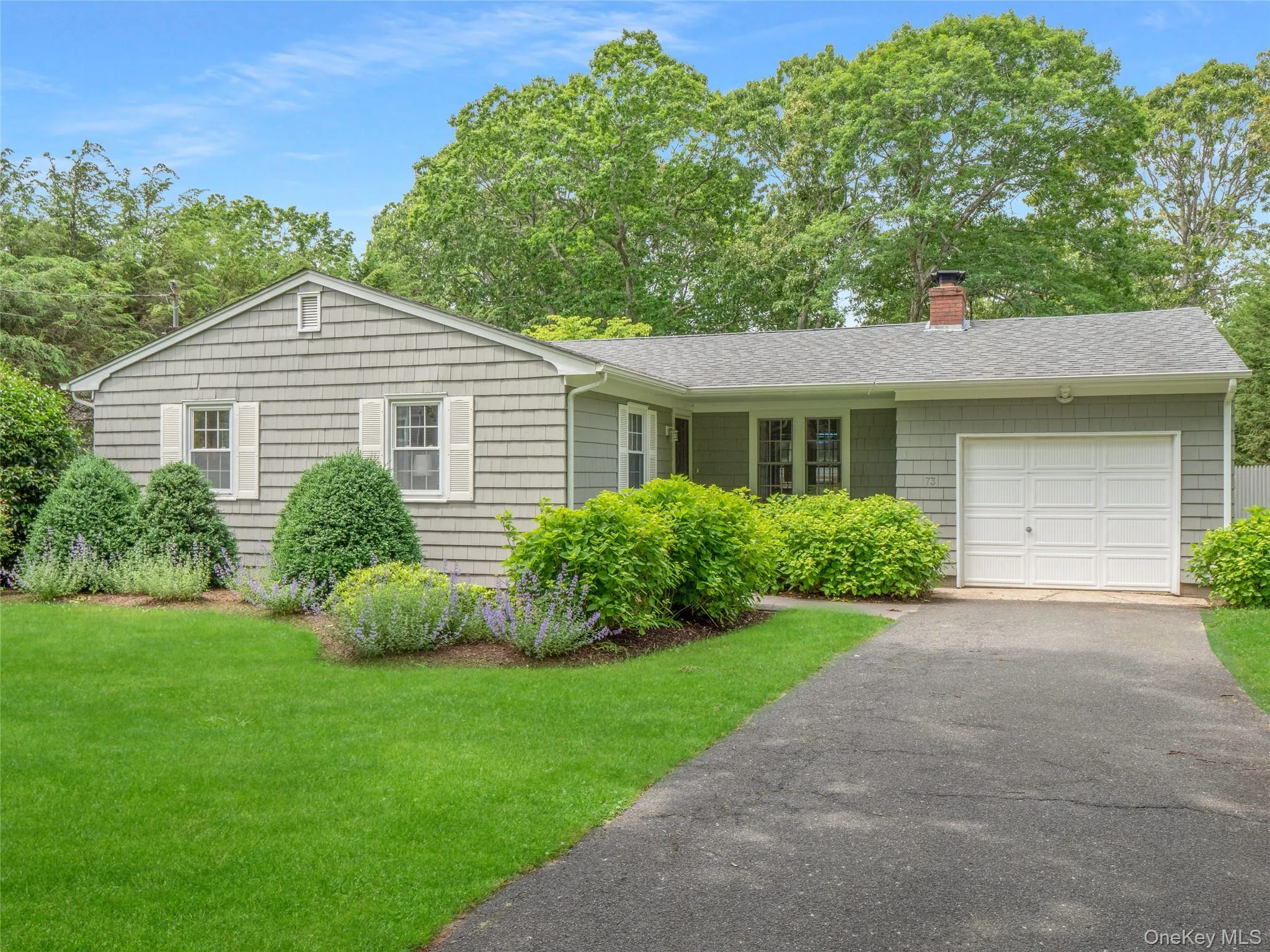 73 Beach Road, Southampton, NY, 3 Bedrooms Bedrooms, 5 Rooms Rooms,2 BathroomsBathrooms,Residential Lease,For Rent,Beach,0,969750 73 Beach Road, Southampton, NY, 3 Bedrooms Bedrooms, 5 Rooms Rooms,2 BathroomsBathrooms,Residential Lease,For Rent,Beach,0,969750