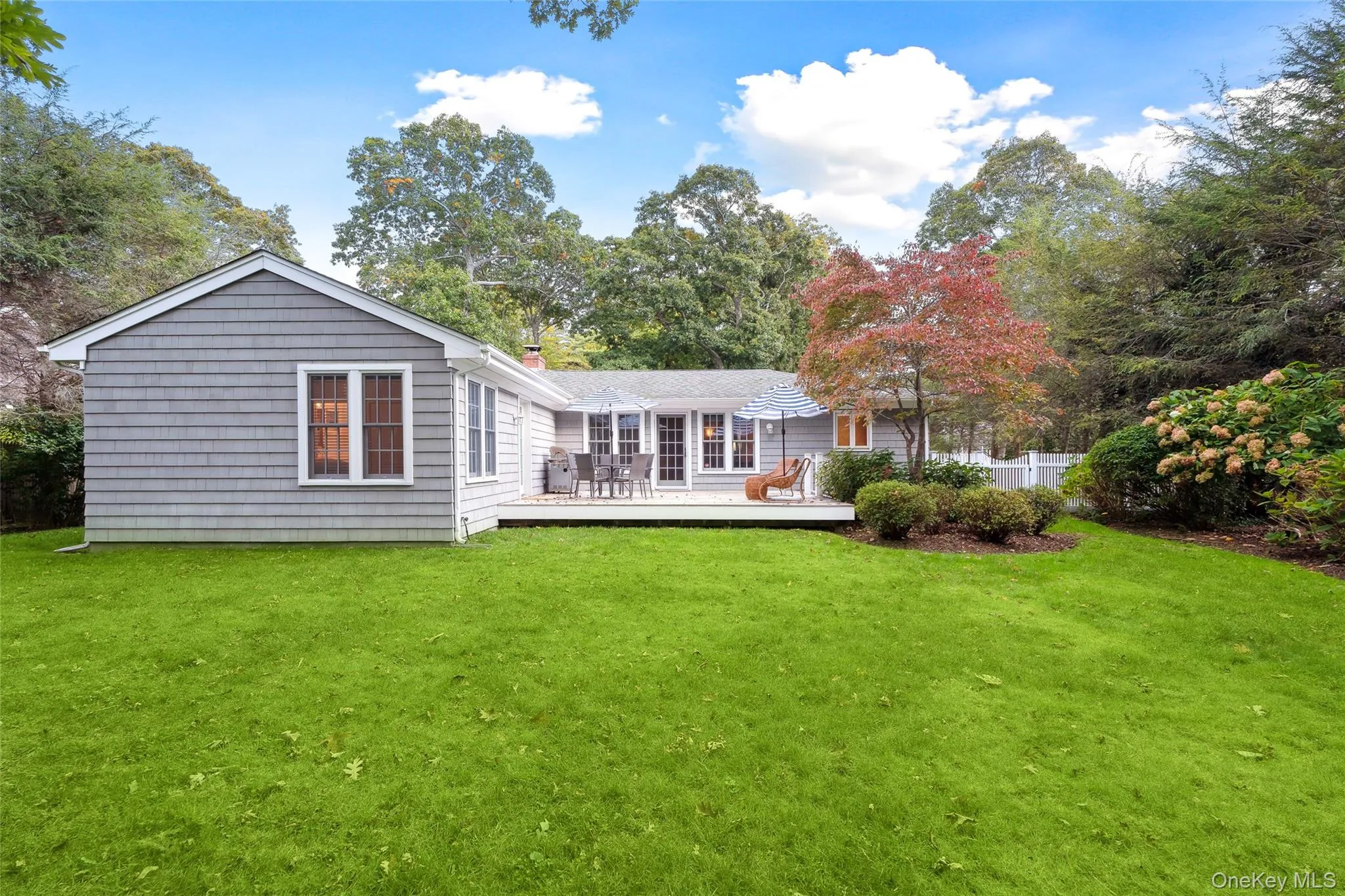 73 Beach Road, Southampton, NY, 3 Bedrooms Bedrooms, 5 Rooms Rooms,2 BathroomsBathrooms,Residential Lease,For Rent,Beach,0,969750 73 Beach Road, Southampton, NY, 3 Bedrooms Bedrooms, 5 Rooms Rooms,2 BathroomsBathrooms,Residential Lease,For Rent,Beach,0,969750