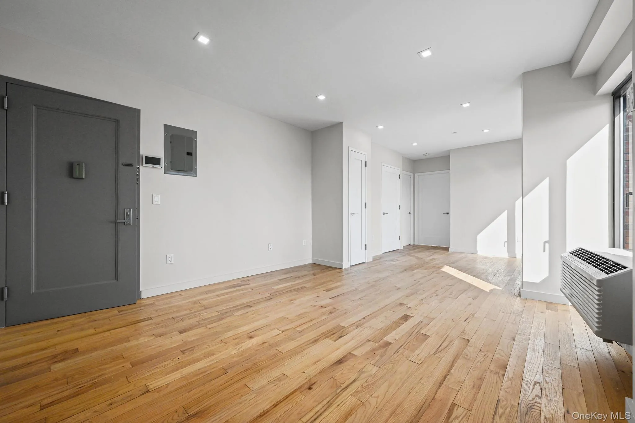 444 Graham Avenue, New York, NY, 2 Bedrooms Bedrooms, 3 Rooms Rooms,1 BathroomBathrooms,Residential Lease,For Rent,Graham,0,969752 444 Graham Avenue, New York, NY, 2 Bedrooms Bedrooms, 3 Rooms Rooms,1 BathroomBathrooms,Residential Lease,For Rent,Graham,0,969752