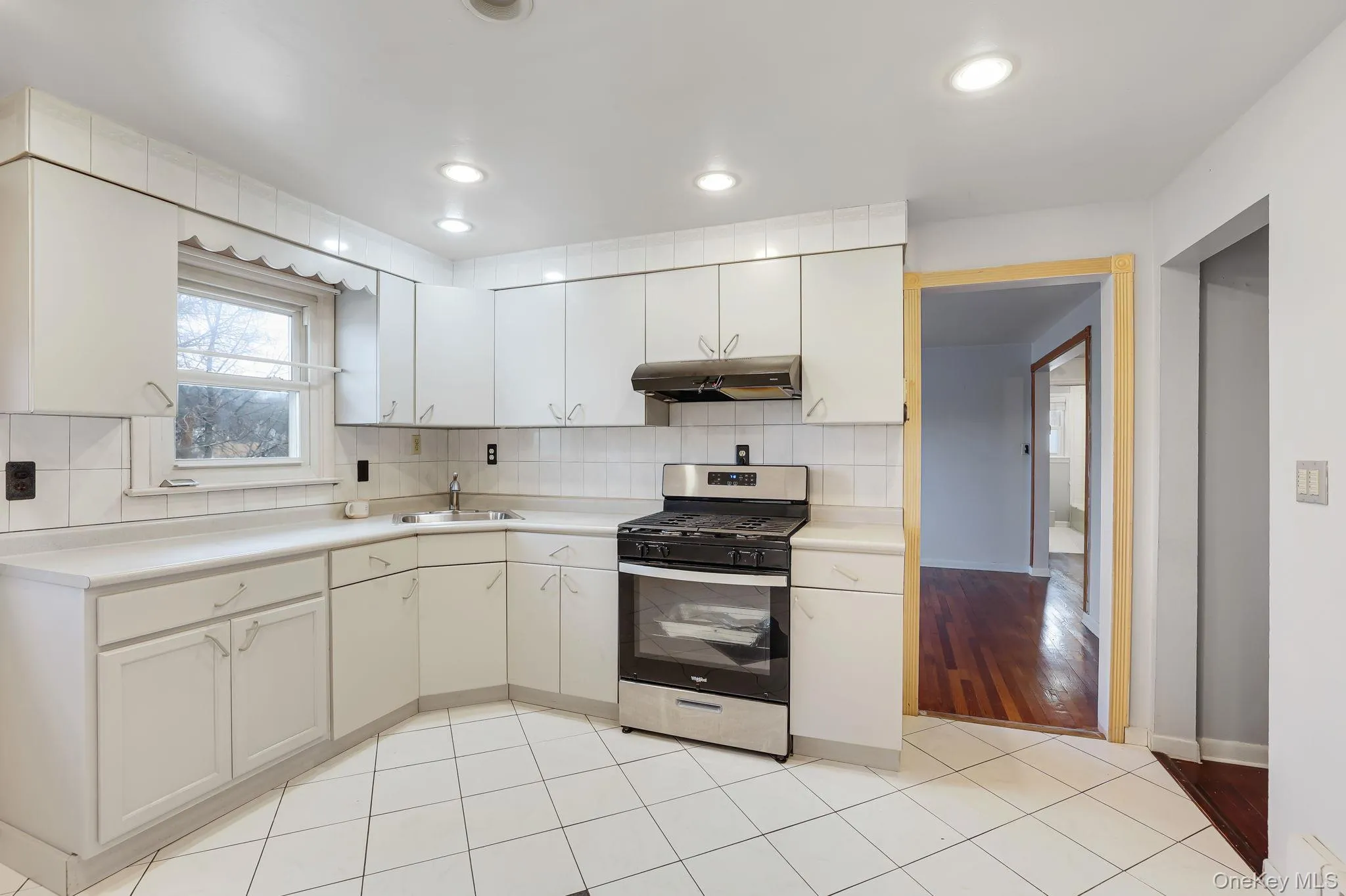 2 Gillis Avenue, Clarkstown, NY, 4 Bedrooms Bedrooms, 9 Rooms Rooms,2 BathroomsBathrooms,Residential Lease,For Rent,Gillis,0,969760 2 Gillis Avenue, Clarkstown, NY, 4 Bedrooms Bedrooms, 9 Rooms Rooms,2 BathroomsBathrooms,Residential Lease,For Rent,Gillis,0,969760