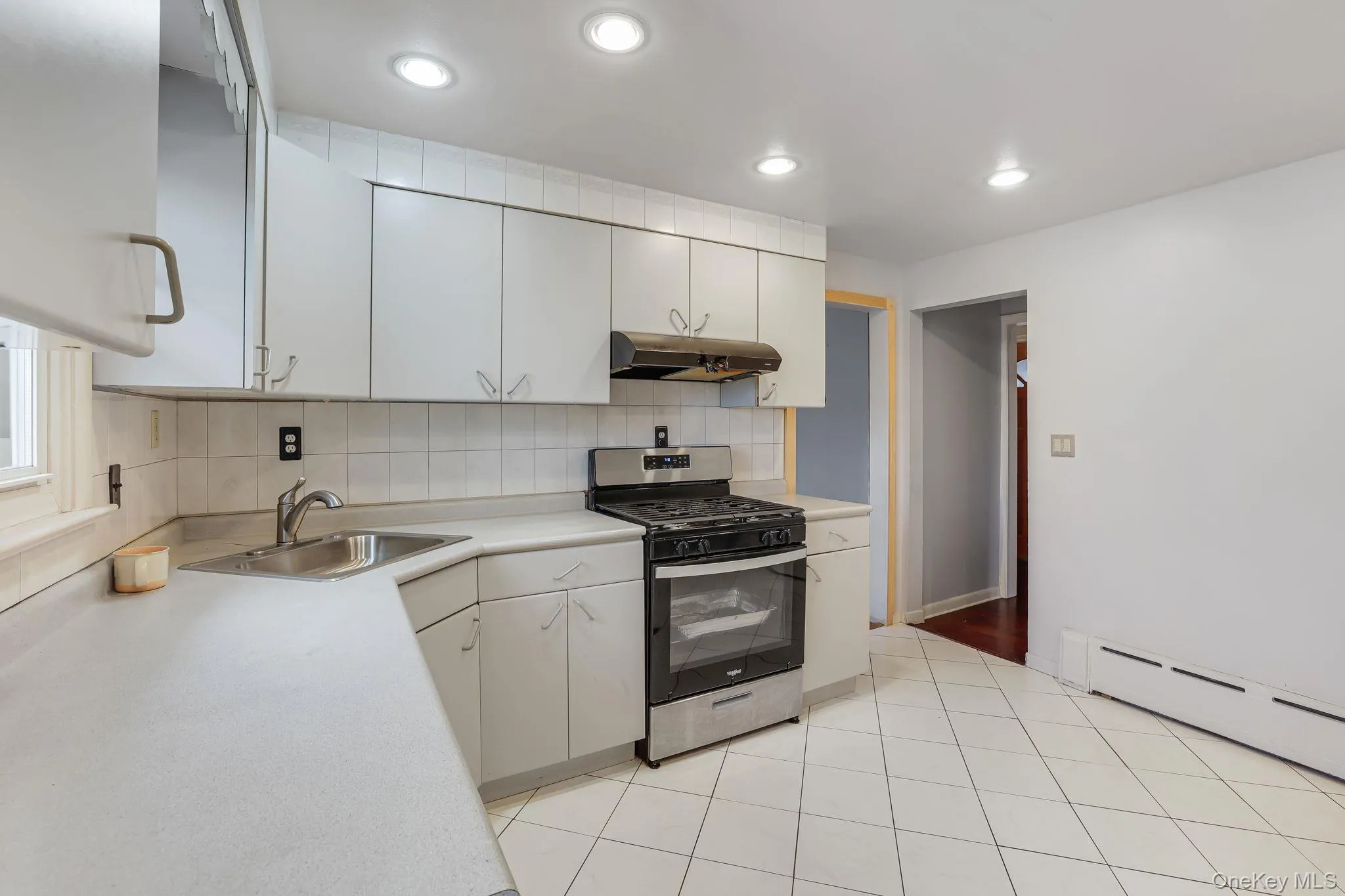 2 Gillis Avenue, Clarkstown, NY, 4 Bedrooms Bedrooms, 9 Rooms Rooms,2 BathroomsBathrooms,Residential Lease,For Rent,Gillis,0,969760 2 Gillis Avenue, Clarkstown, NY, 4 Bedrooms Bedrooms, 9 Rooms Rooms,2 BathroomsBathrooms,Residential Lease,For Rent,Gillis,0,969760