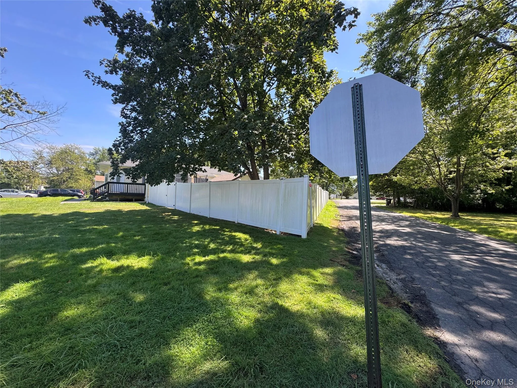 corner front of house. Entire quiet street parking! corner front of house. Entire quiet street parking!