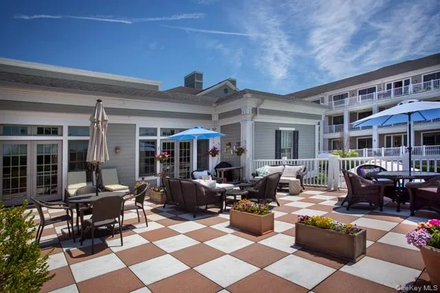 61 Bryant Avenue, North Hempstead, NY, 2 Bedrooms Bedrooms, 5 Rooms Rooms,2 BathroomsBathrooms,Residential Lease,For Rent,Bryant,0,969770 61 Bryant Avenue, North Hempstead, NY, 2 Bedrooms Bedrooms, 5 Rooms Rooms,2 BathroomsBathrooms,Residential Lease,For Rent,Bryant,0,969770